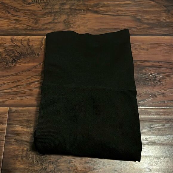 Spanx Green Zipper Ankle Detailing High Waist Seamless Leggings Contemporary - Picture 6 of 16